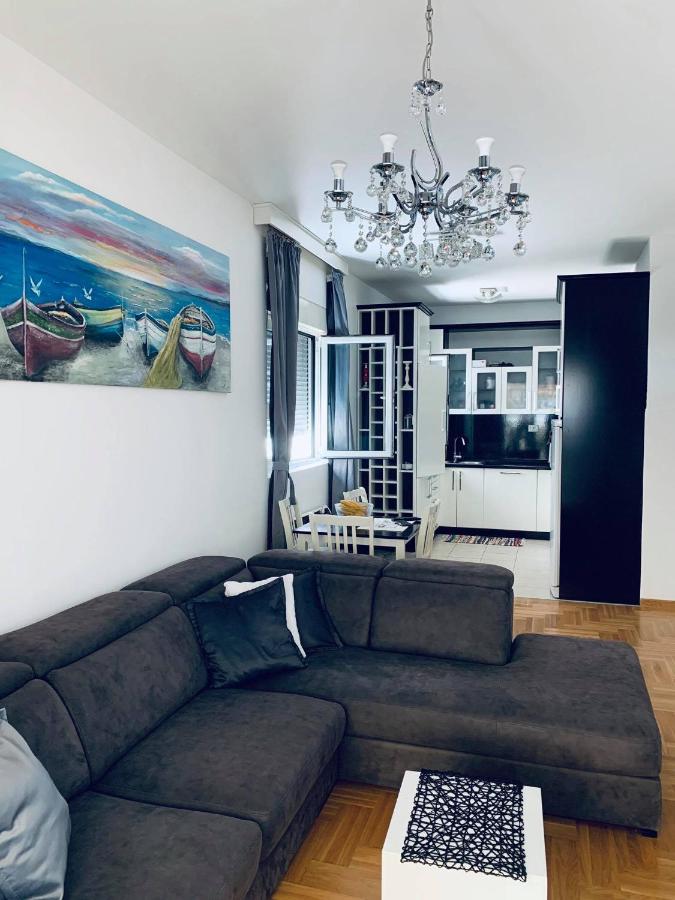 בודווה Apartment With Two Bedrooms Senka מראה חיצוני תמונה